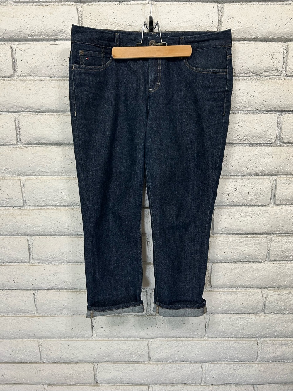 Tommy Hilfiger Spirit Crop Dark Wash Capri Jeans Size 12 Cuffed Stretch